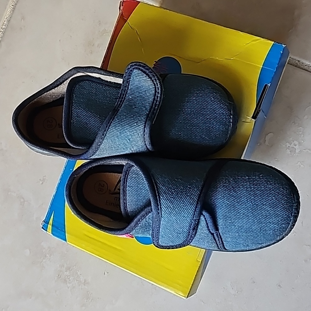 Baby shoes size European 28 equivalent to infant  US 11 in blue jean